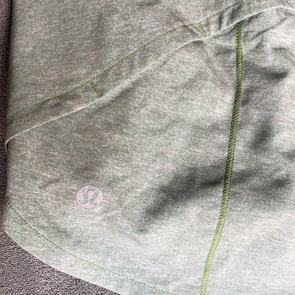 Lululemon Speed Up MR short 4tall - Picture 3 of 5